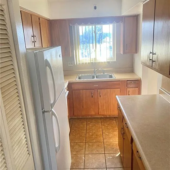 2032 Emerson Ave #2 — Photo 4