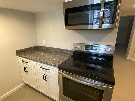 5th image of 431 Kensington Ct APT H