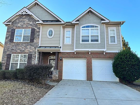 3rd image of 8108 Lynwood Sq