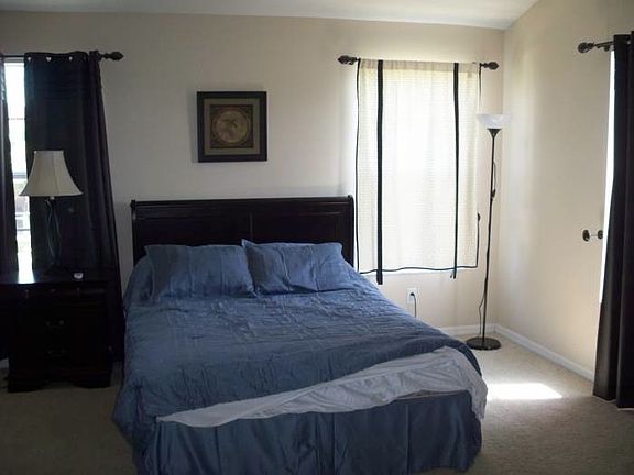 5th image of 2911 Pointeview Dr