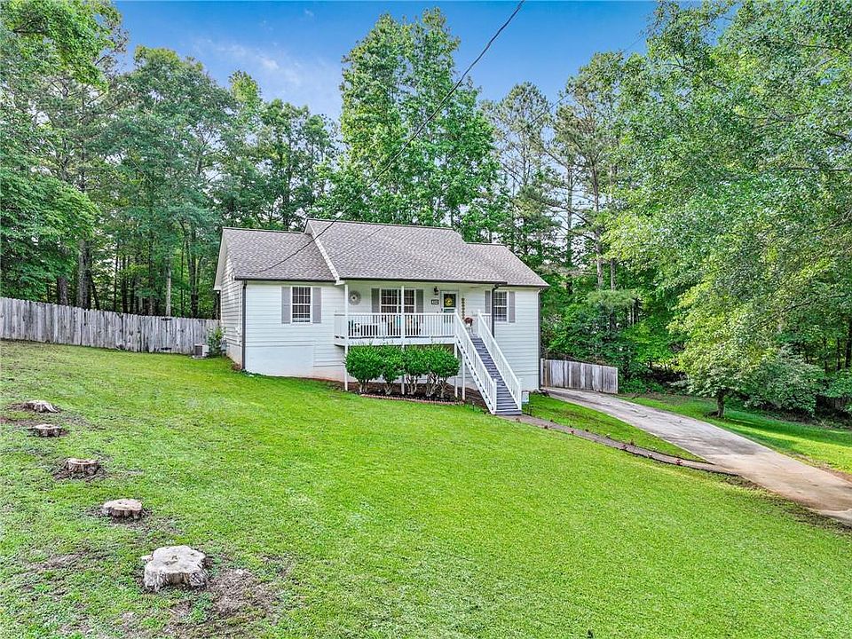 1st image of 394 Thornbrooke Dr