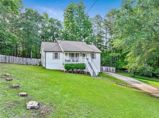 394 Thornbrooke Dr, Hiram, GA 30141