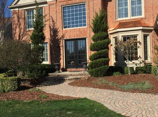 1709 Foresthill Dr, Rochester Hills, MI 48306