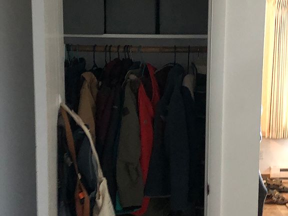 2nd image of 1616 Hudson St #1