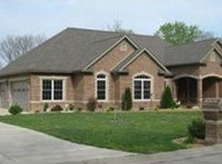 419 Ridge Meadow Ln, Washington, MO 63090