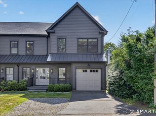 Thorpe Street Crossing, Fairfield, CT 06824