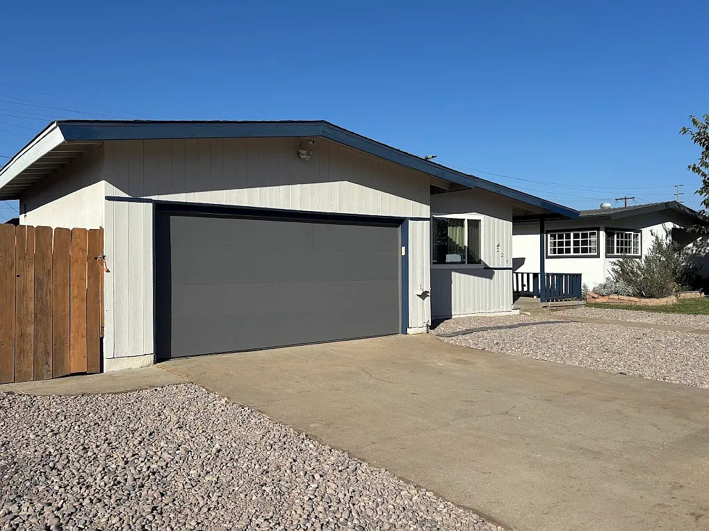 4 bed, $4,100 — Photo 2