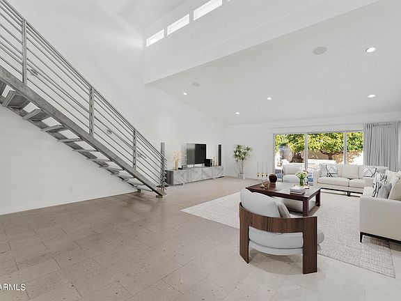 4th image of 8702 E DEVONSHIRE Avenue