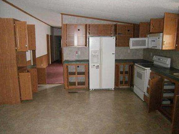 5th image of 6631 Clearwater Dr