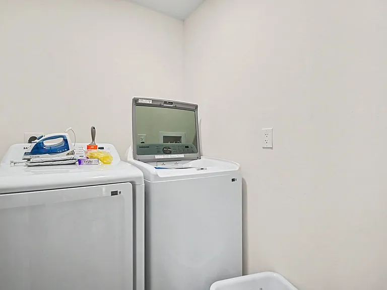 2056 Thimble Creek Dr — Photo 18