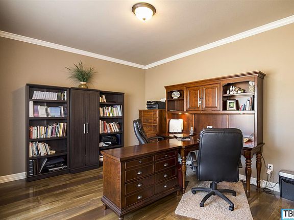 4th image of 921 Villa Lugano Dr