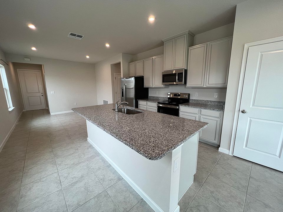 1st image of 1576 Eucalyptus Way