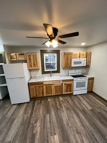 202 Hiland Ave Photo 1