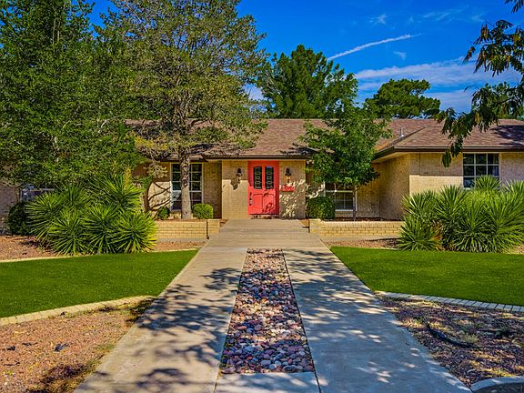 4th image of 1041 Singing Hills Dr