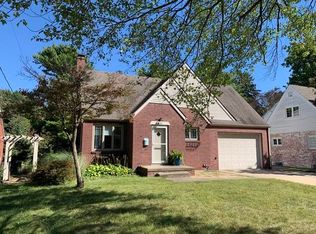 606 S McKinley Ave, Champaign, IL 61821