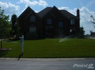 2672 Invitational Dr, Oakland, MI 48363