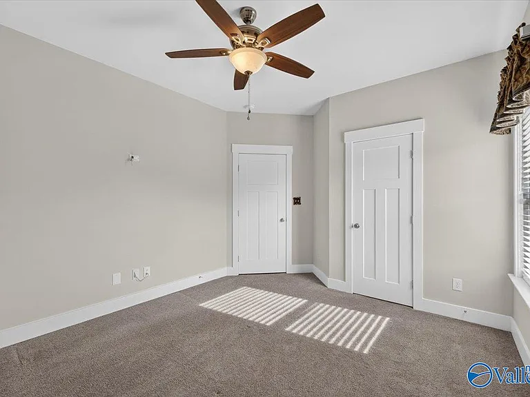 100 Bartram Way — Photo 38