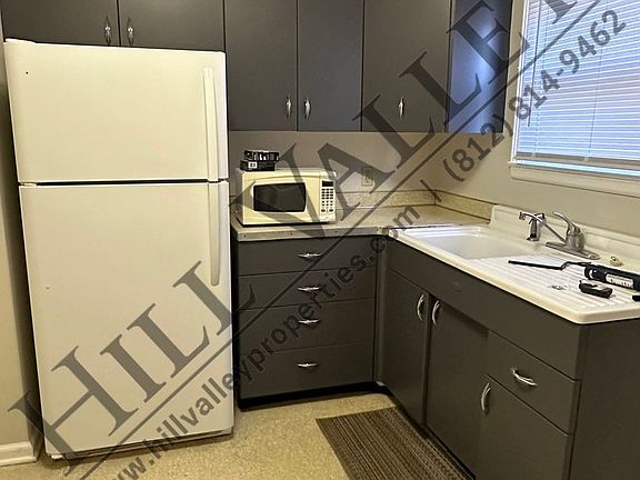 5th image of 2628 Mariposa Dr