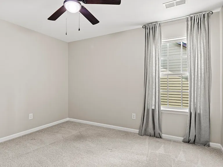 5009 Glenellen Way — Photo 26