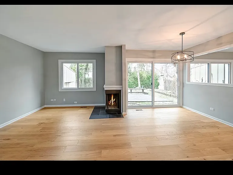 25 Briarwood Ln — Photo 4