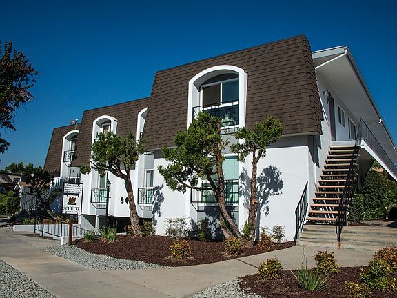 3rd image of 840 Fischer St APT 13