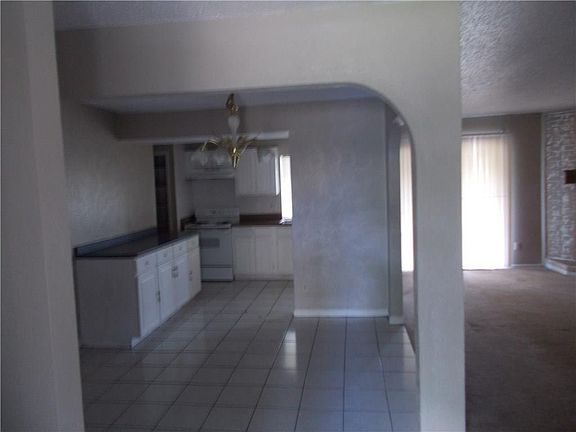 2nd image of 1414 Whitney Dr