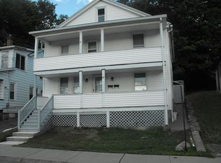 14 Chestnut St, Winsted, CT 06098