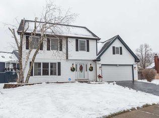1141 Lakeside Ct, Naperville, IL