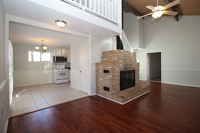 9240 Nova Dr — Photo 3