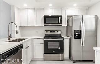 2nd image of 1018 Manatee Rd APT E107