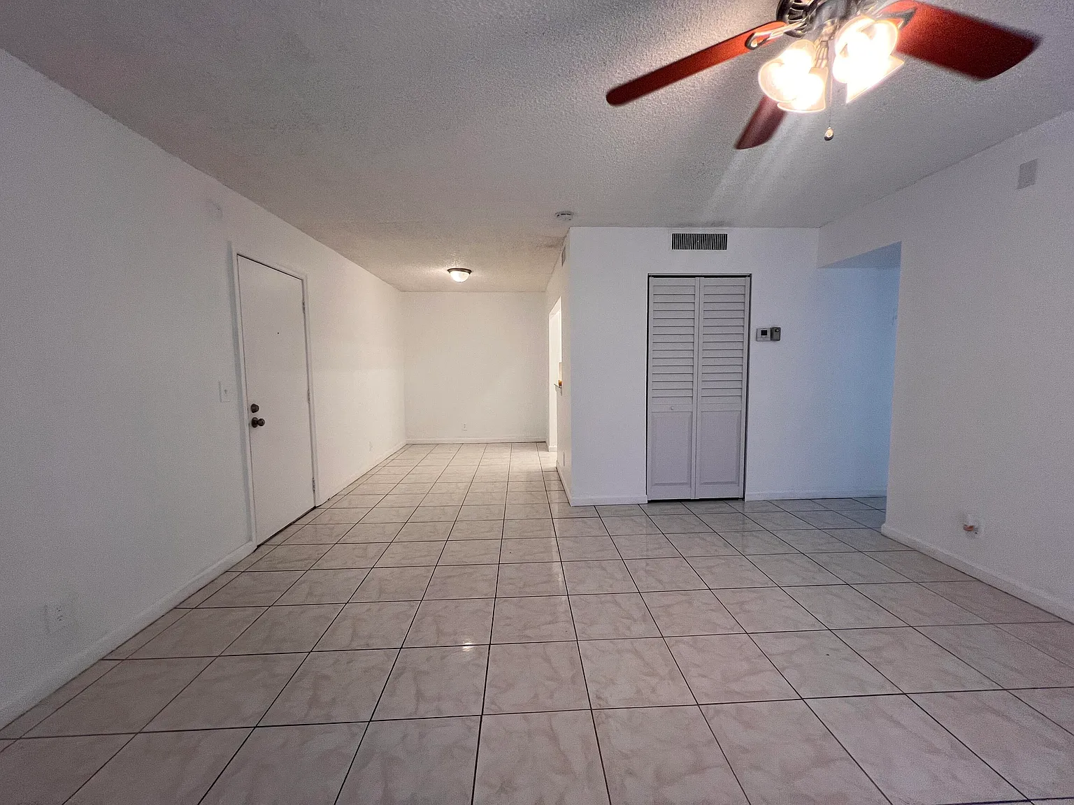 2 bed, 1.0 bath, 800 sqft, $1,750 — Photo 3