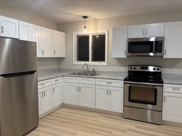 275 W 10th St, Elmira, NY 14903