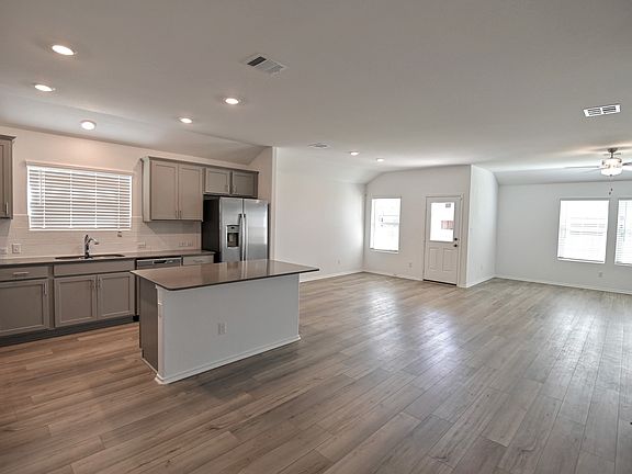 2nd image of 213 Magione St #1