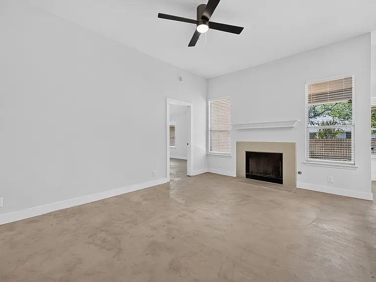 14511 Oliphant St — Photo 14