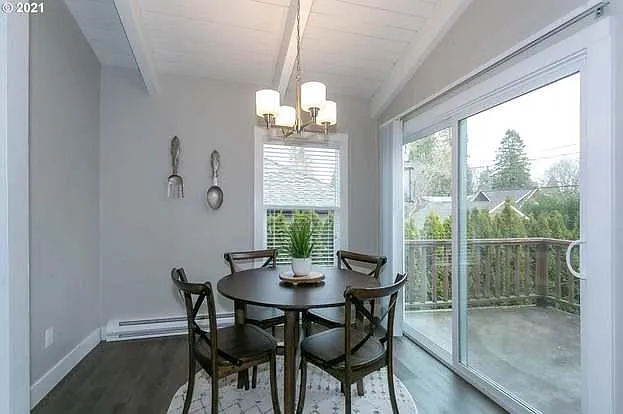 2 bed, 1.5 bath, 1394 sqft, $2,895 — Photo 3