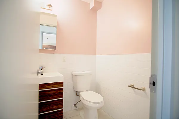 Rented by Keller Williams NYC | media 33