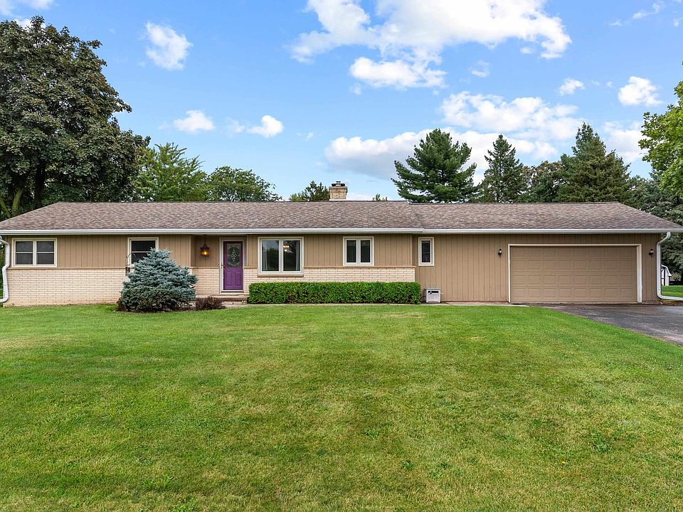 1st image of W8434 Woodland Dr