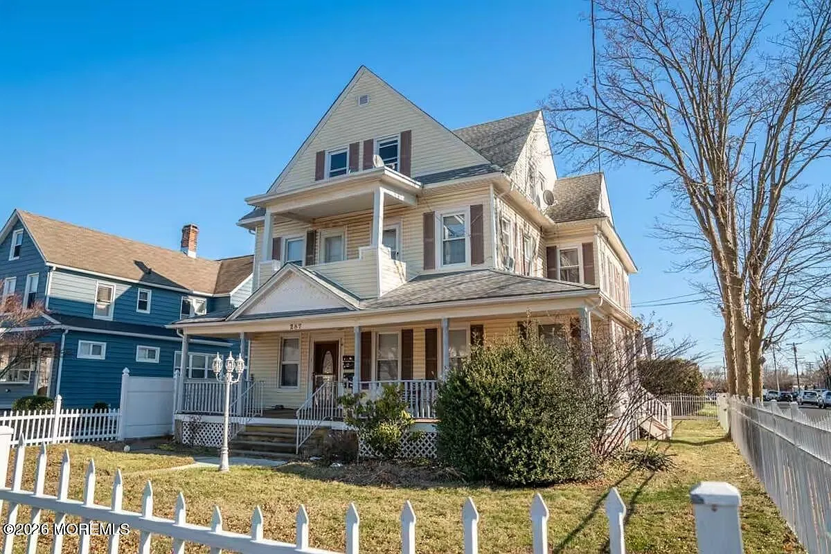 1 bed, $2,350 — Photo 1