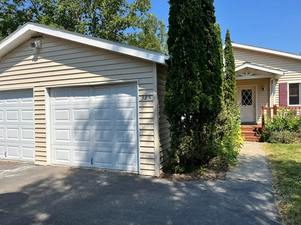 325 9th St E, Columbia Falls, MT 59912