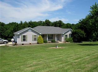 7558 Bluff Rd, Washington, MO 63090