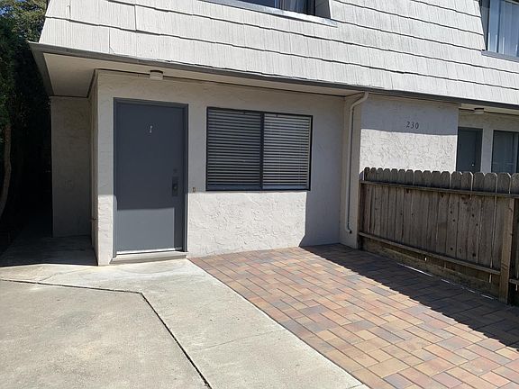 2nd image of 230 Villa Ter APT 1