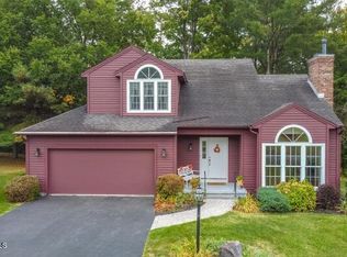 15 Fairfield Dr, Voorheesville, NY 12186