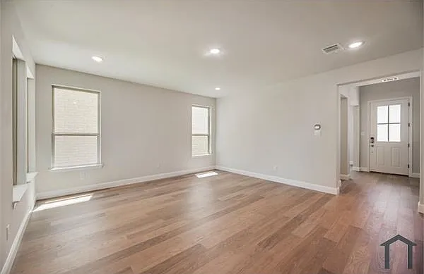 1822 Waterwalk Dr — Photo 15