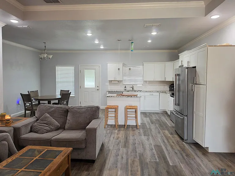208 Nonpareil Ln — Photo 6