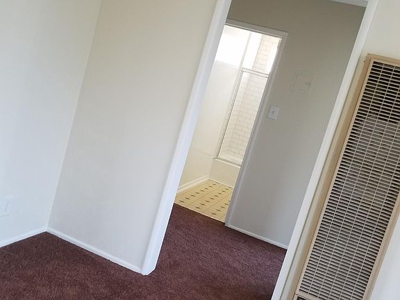 3rd image of 177 W Elmwood Ave APT D