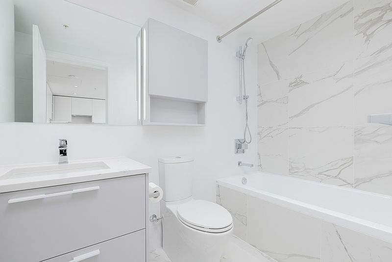 Burnaby Apartment for rent - 2 Bedrooms — photo 8