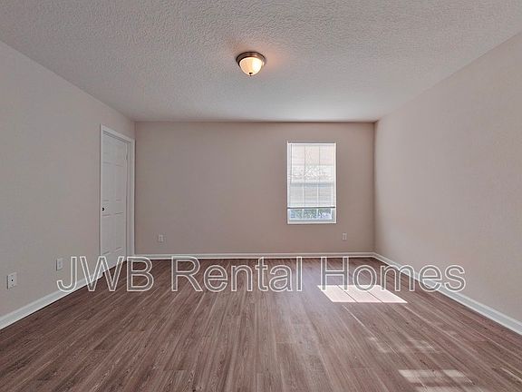 5th image of 1359 Ottawa Ave