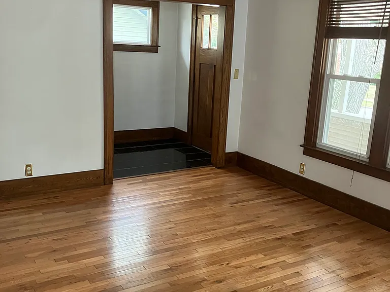 311 E Lewiston Ave — Photo 11