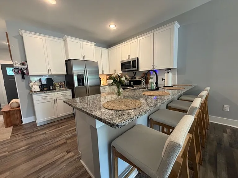 3050 Candlelight Dr — Photo 7