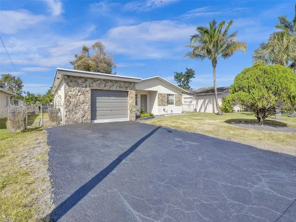 631 SW 28th Way, Fort Lauderdale, FL 33312